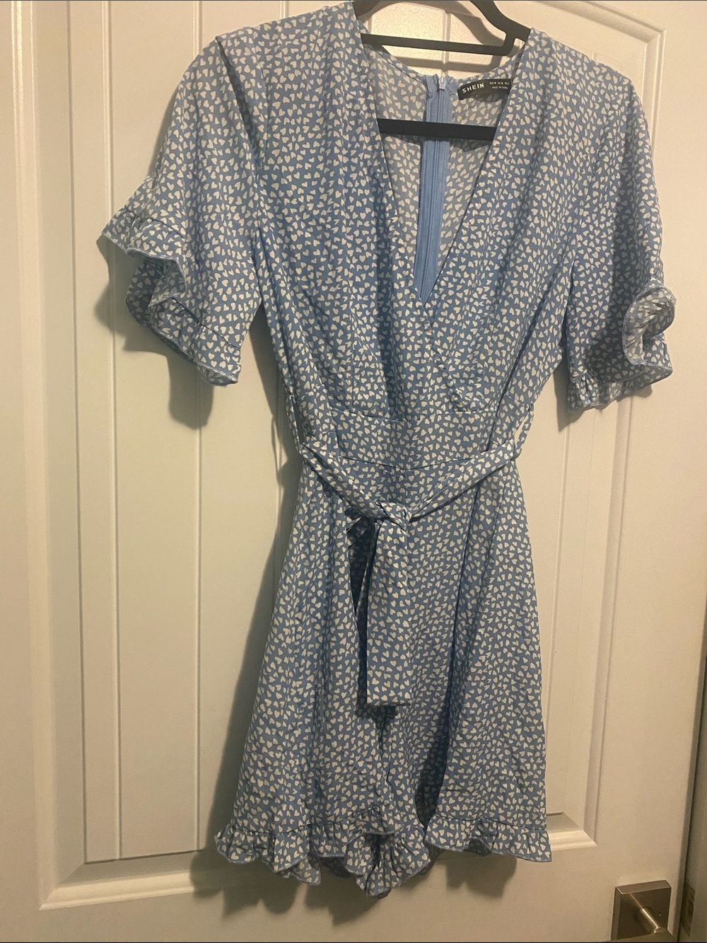 SHEIN Light Blue Heart Print Tie-Waist Mini Romper